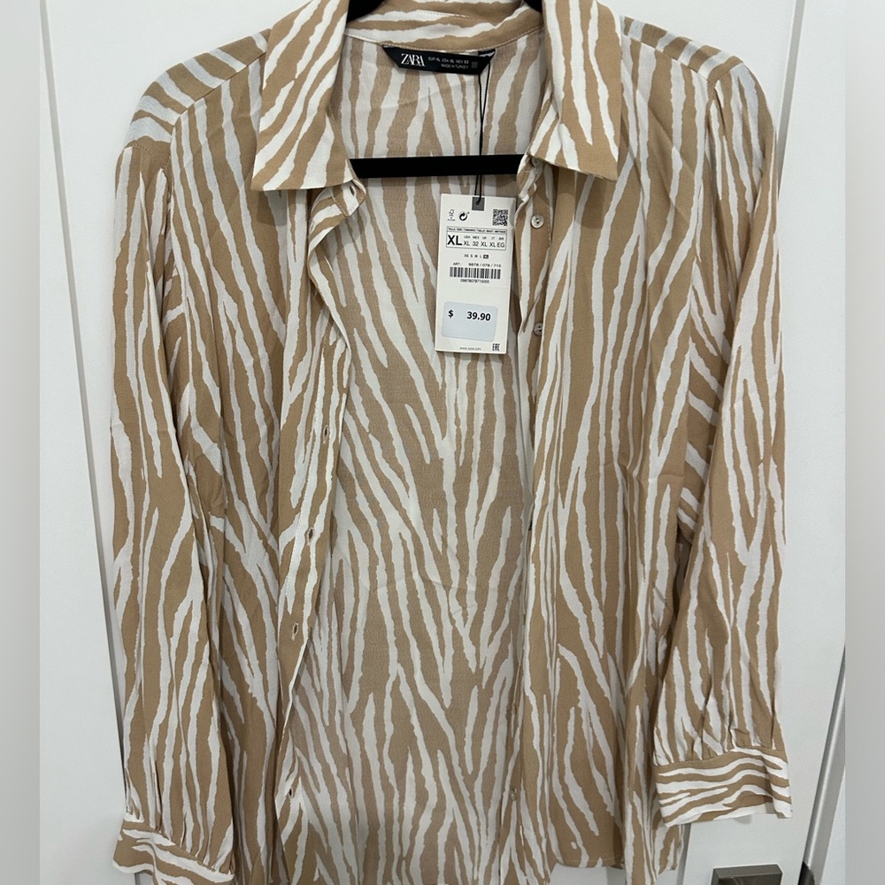 Zara printed button down blouse